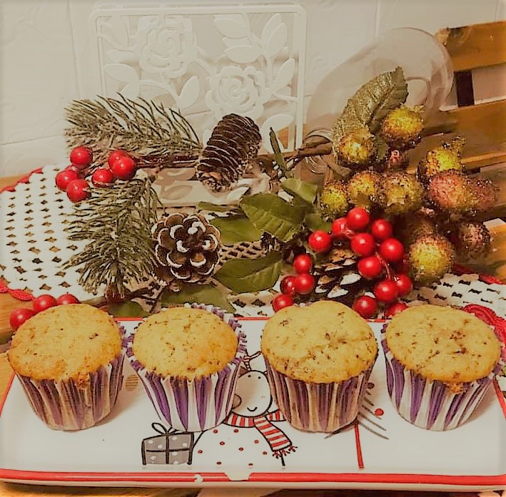Vamos fazer muffins? Estes são de pepitas de chocolate e&nbsp;Nozes