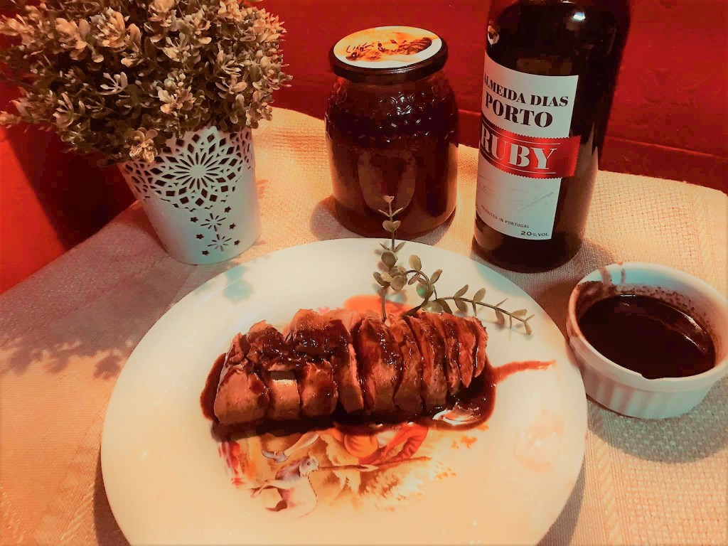 Magret de pato com redução de vinho do&nbsp;Porto