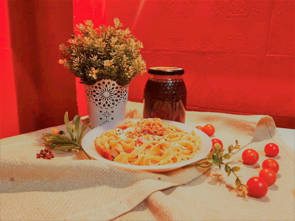 Esparguete com Molho de Tomate-cereja e&nbsp;Mel
