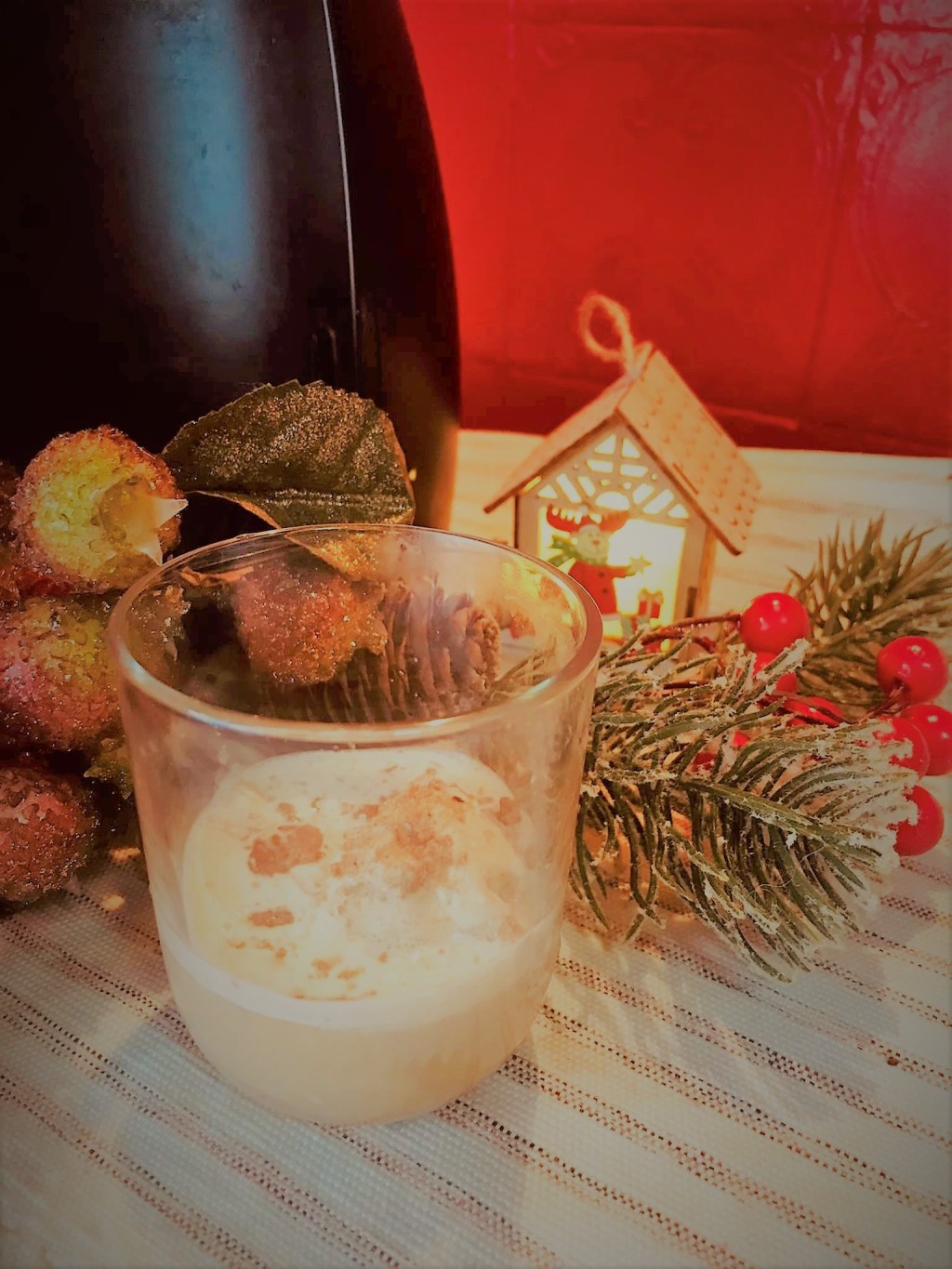 Affogato de gelado de caramelo salgado com bolachas de gengibre e&nbsp;caramelo