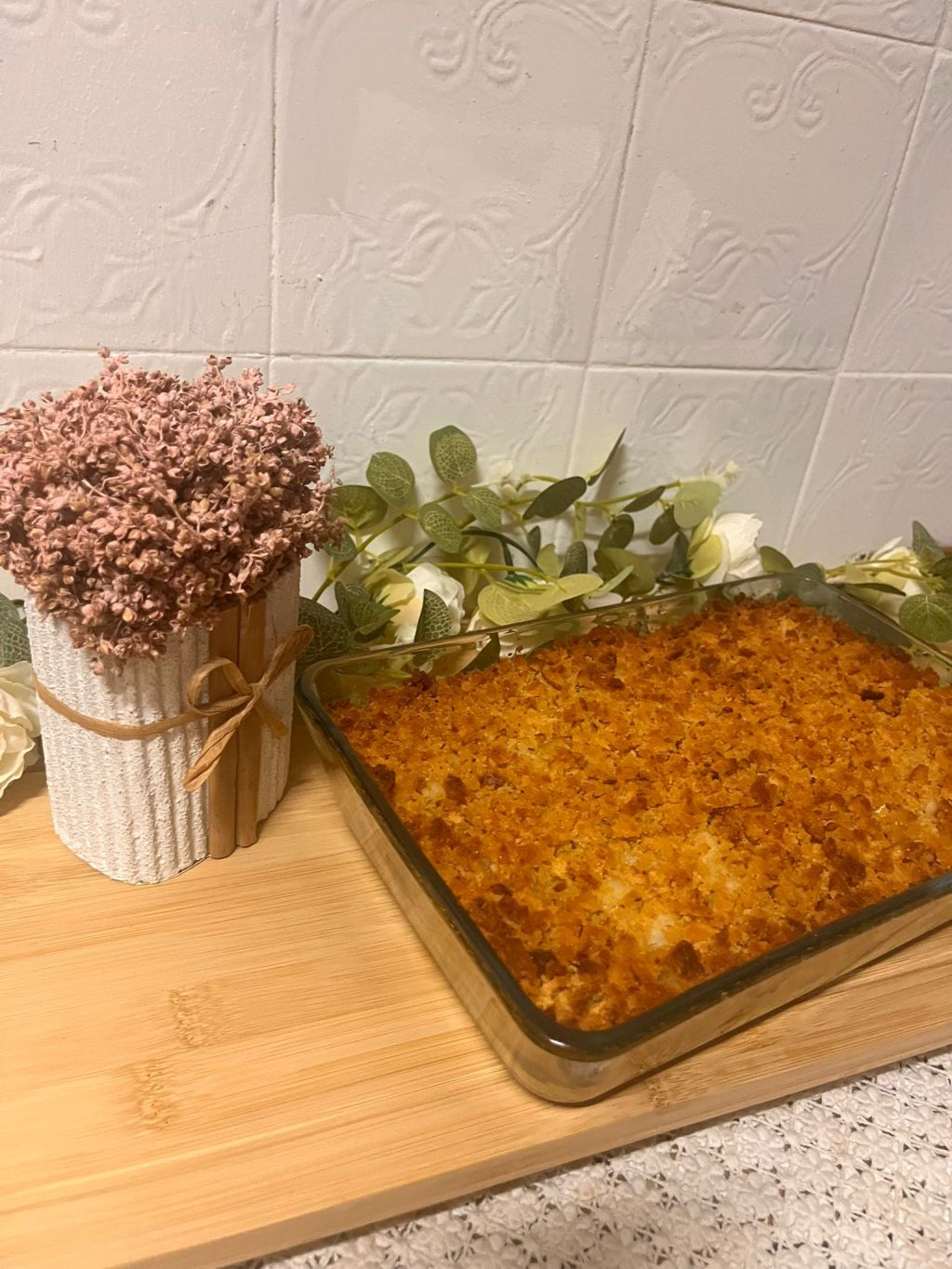 Bacalhau lascado com broa em cama de espinafres e&nbsp;batata